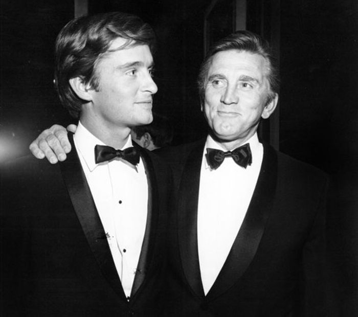 Kirk Douglas Is The Last Living Actor From Hollywood's Golden Age (23 pics)