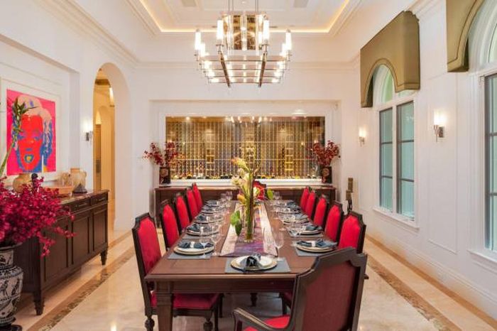 This Enormous Miami Home Has Some Hidden Perks (22 pics)