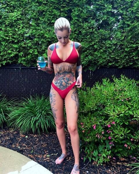 Hot Bikini Babes That Will Make You Wish You Were At The Beach (45 pics)