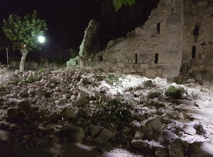 Earthquake Causes Destruction In Turkey (23 pics)