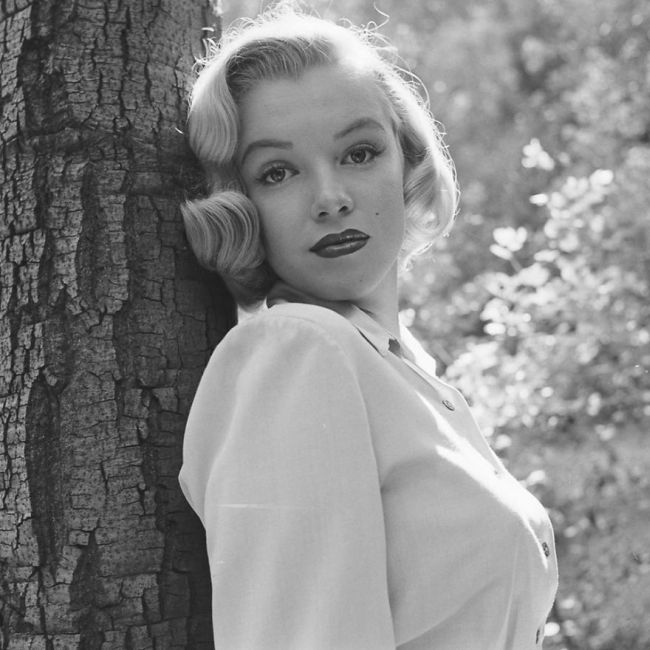 Unseen Photos Of Marilyn Monroe From The 1950s (10 pics)