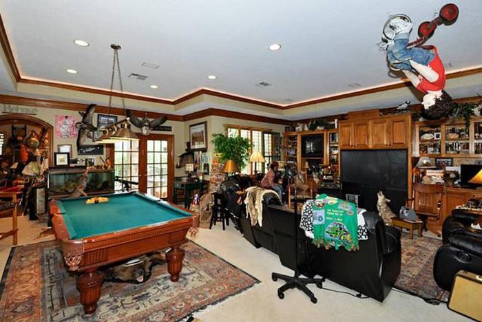 Home For Sale In Houston (22 pics)