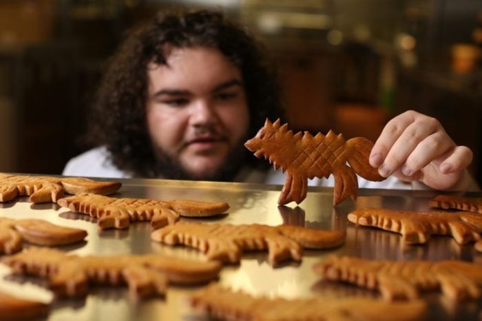 Game Of Thrones Star Opens A Bakery In London (5 pics)