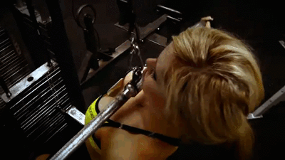 Girls Who Were Definitely Made To Hit The Gym (22 gifs)