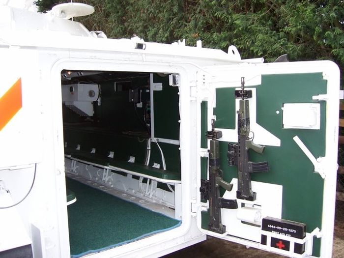 Her's What A Wedding Limousine Tank Looks Like (14 pics)