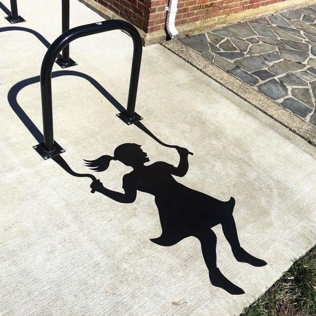 Perfectly Placed Street Art That Will Satisfy Your Eyes (33 pics)