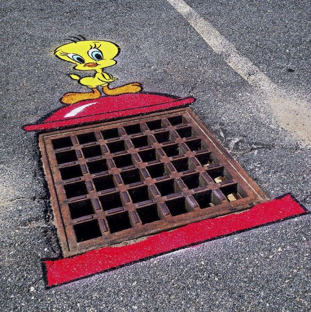 Perfectly Placed Street Art That Will Satisfy Your Eyes (33 pics)