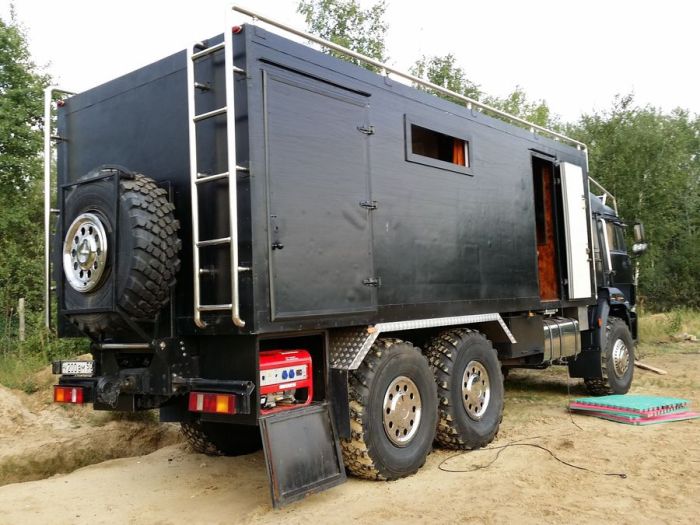 This House On Wheels Is A Dream Come True (13 pics)