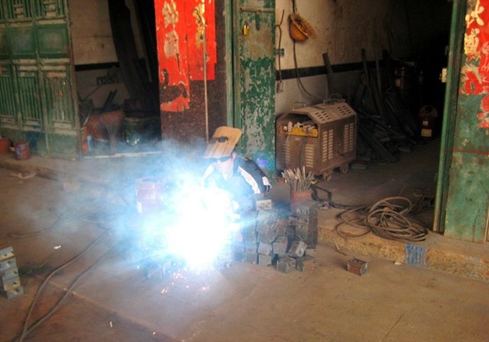 Custom Welding Mask In China (5 pics)