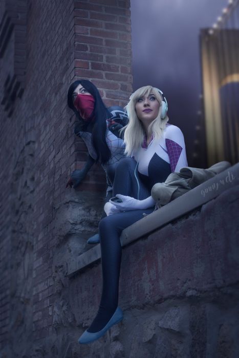 Spider-Man Is Constantly Surrounded By Beautiful Women (13 pics)