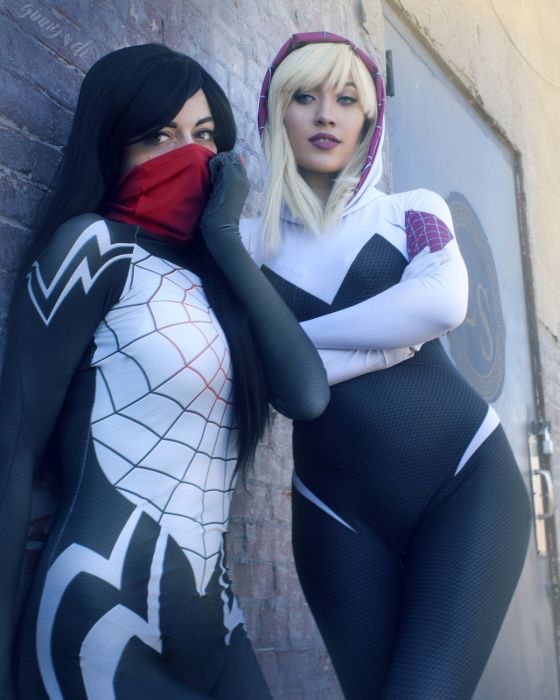 Spider-Man Is Constantly Surrounded By Beautiful Women (13 pics)