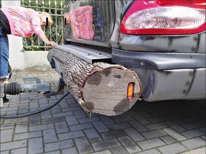 Guy Creates One Of A Kind Custom Bumper (3 pics)