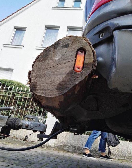 Guy Creates One Of A Kind Custom Bumper (3 pics)