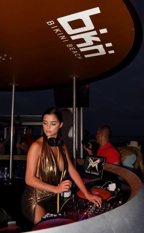 Demi Rose Shows Off Her Bust In The DJ Booth At Cape Verde (7 pics)