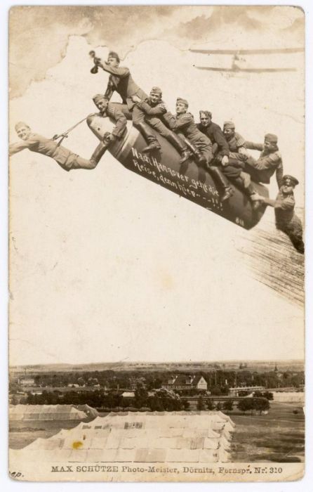 Fun Army Photos Taken Between 1912 And 1945 (24 pics)