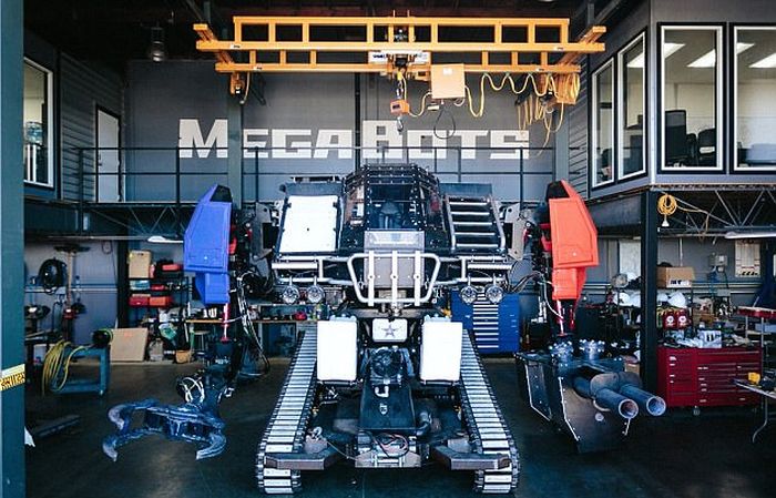 Team USA's Incredible Fighting Megabot Is Ready To Go (9 pics + video)