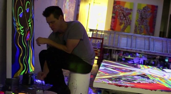 Jim Carrey Shocks Fans With His Amazing Art Talents In Mini Documentary (7 pics)