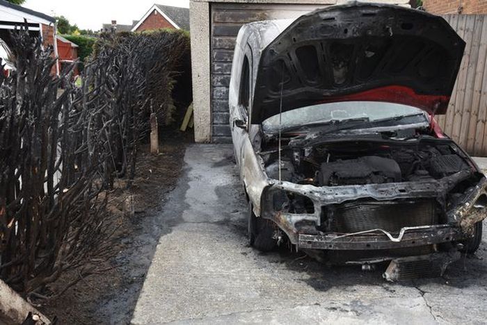 Man Destroys Neighbor's Van While Using A Blowtorch To Remove Weeds (3 pics)