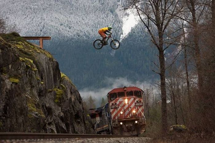 Acid Picdump (111 pics)