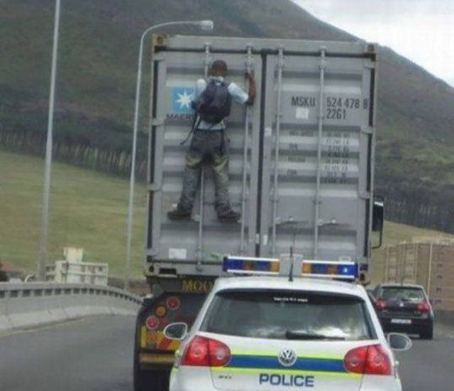 Traveling On The Road Can Be Fun Or Disastrous (37 pics)