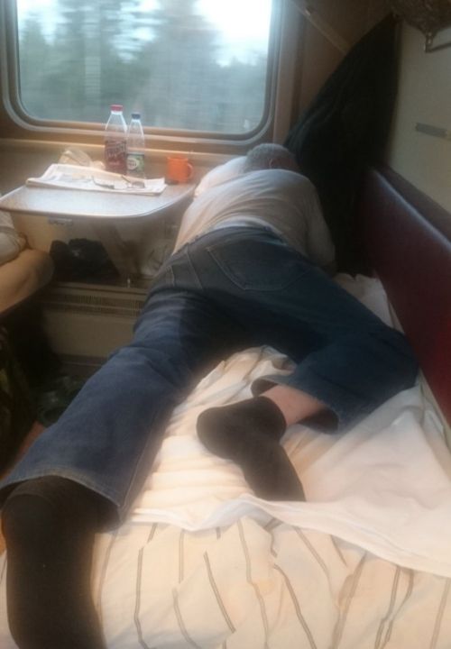 There's Never A Dull Moment When You Travel On A Russian Train (25 pics)