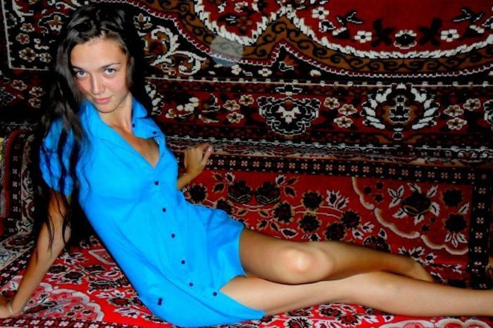 Gorgeous Russian Girls Who Love To Strike A Pose (15 pics)
