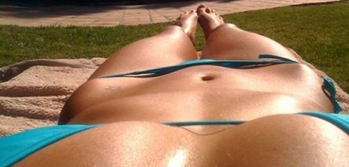 Hot Selfies That Were Taken From The Perfect Position (30 pics)
