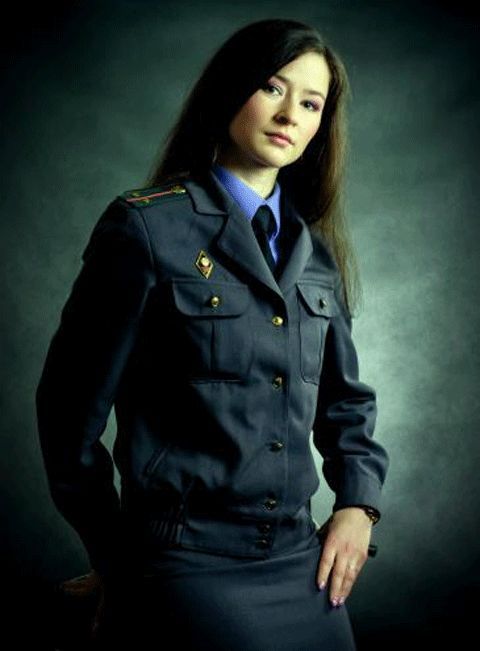Russian Girls Who Look Really Good In Uniform (34 pics)