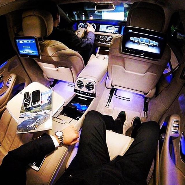 Rich Kids Of Canada Love To Show Off Their Wealth (18 pics)