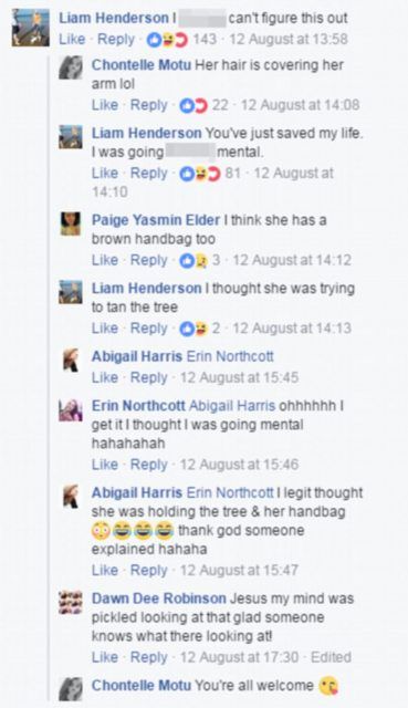People Can't Figure Out What's In This Woman's Hand (2 pics)