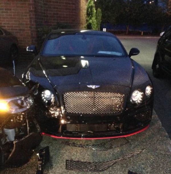 Driver Arrested After Damaging A Bentley And A Rolls Royce (3 pics)