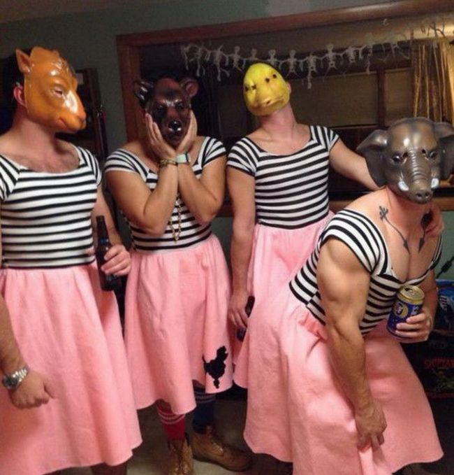 Sometimes Men Do Weird Things Just Because They Can (27 pics)