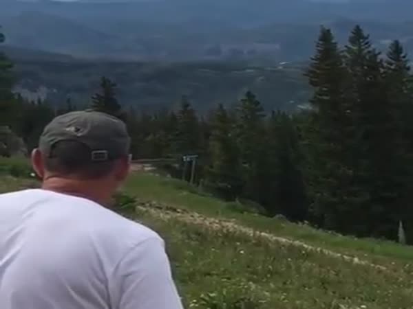 Dad Aces Huge Frisbee Golf Shot