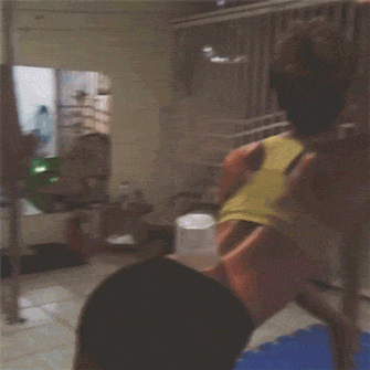 Booty Flip Clips That Are Sexy And Entertaining (16 gifs)