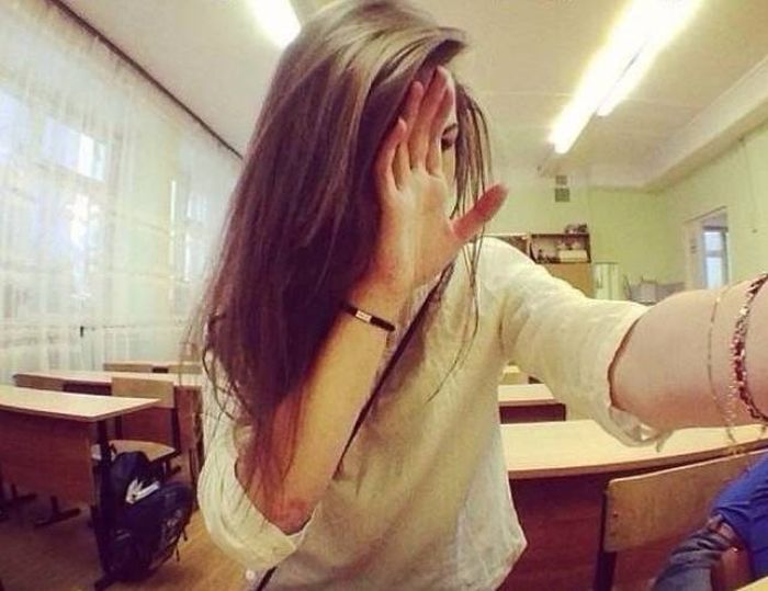Girls Who Found Impressive Ways To Fail (28 pics)