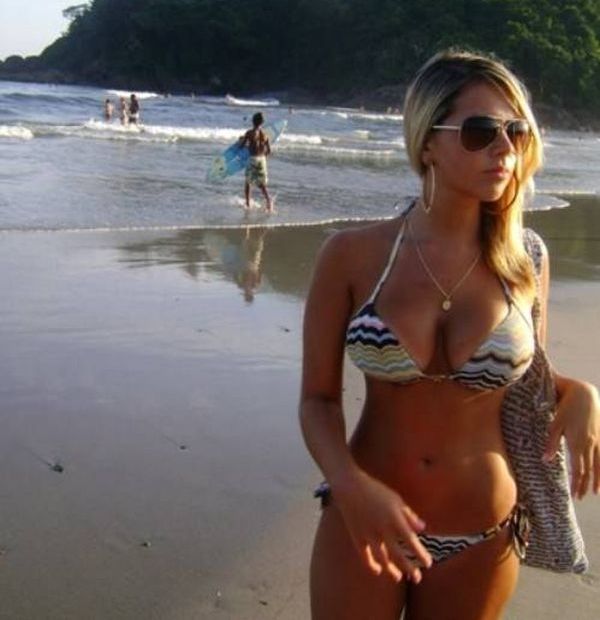 These Brazilian Girls Will Make You Want To Book A Trip Right Away (28 pics)