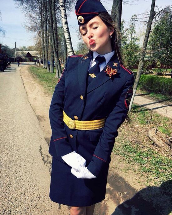 You're Going To Fall In Love With These Russian Police (20 pics)