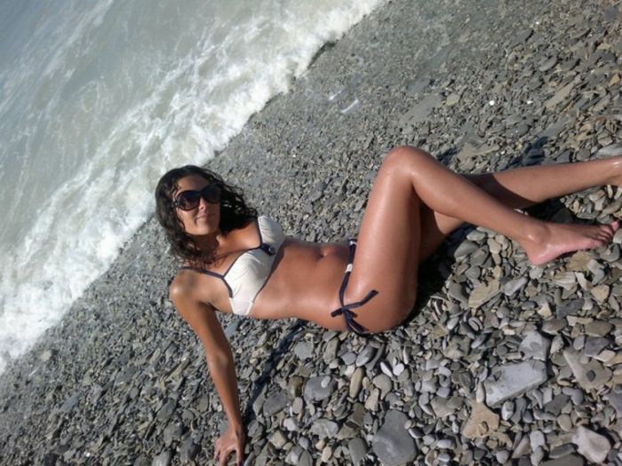 Girls On The Beach Are The Best Thing About Summer (41 pics)