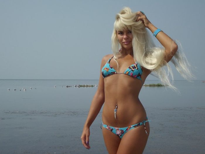 Girls On The Beach Are The Best Thing About Summer (41 pics)