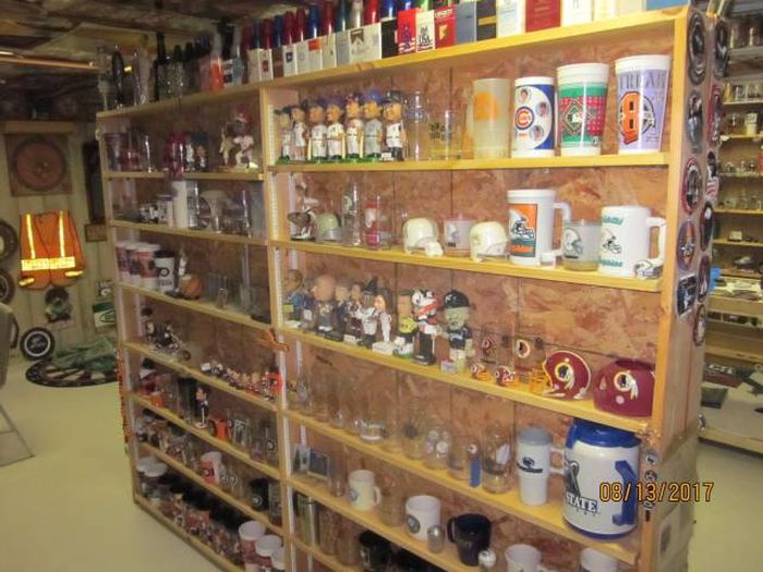 Collector's Stash Discovered In Basement After He Passed Away (28 pics)