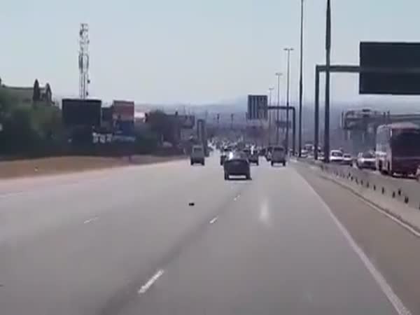 Fellow Drivers Stop A Reckless Guy From Driving Away From A Car Crash