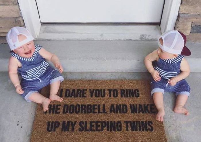 Houses With Hilariously Creative Doormats (40 pics)