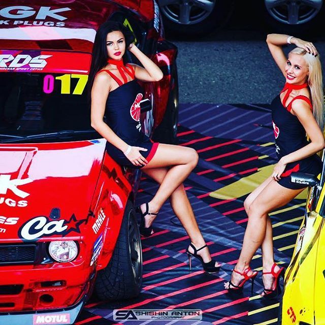 The Beautiful Girls Of The NRing Racing Circuit (53 pics)