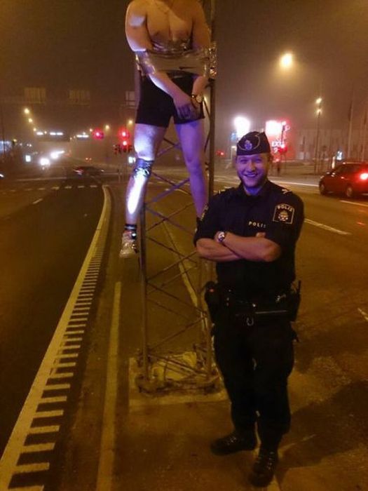 Sometimes Police Like To Have Fun Too (48 pics)