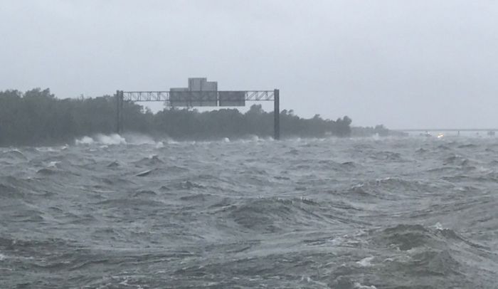 What I-10 Looked Like Before And After Hurricane Harvey (2 pics)