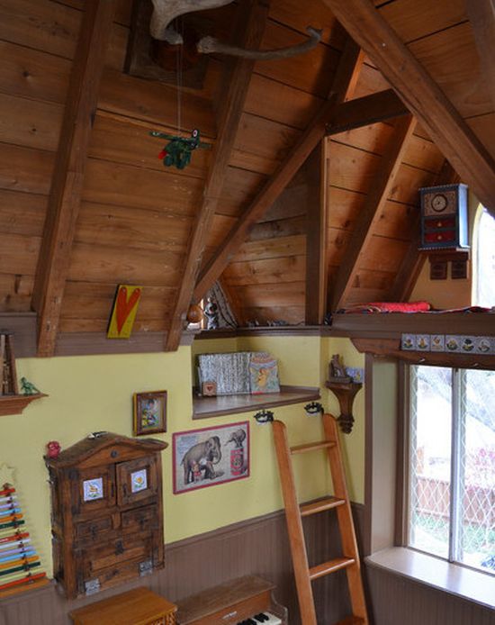 Incredible Custom Home For Grandchildren (10 pics)