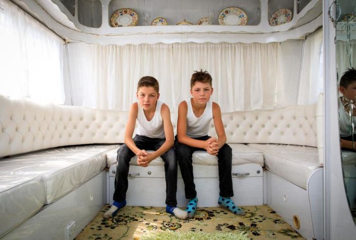 Meet The Gypsy Kids Who Are Men In Boys' Bodies (10 pics)