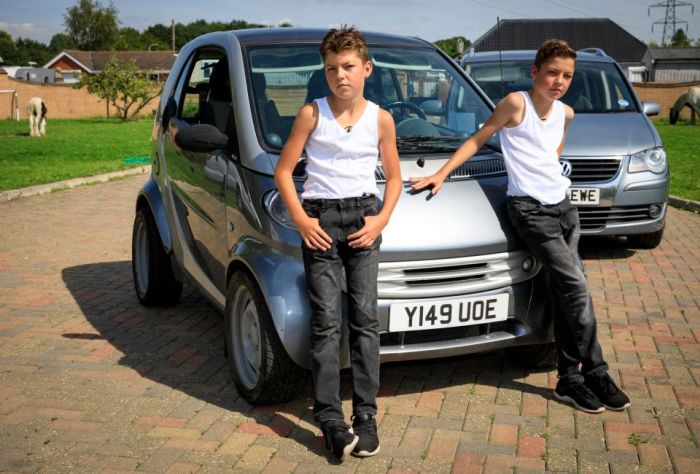 Meet The Gypsy Kids Who Are Men In Boys' Bodies (10 pics)