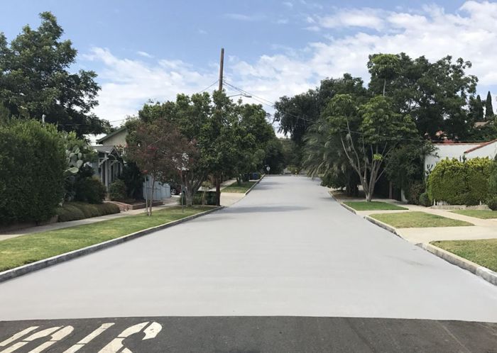Why Los Angeles Is Painting The Streets White (5 pics)