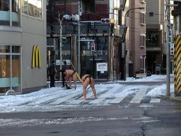 Welcome To Japan. Strange And Funny Photos (37 pics)